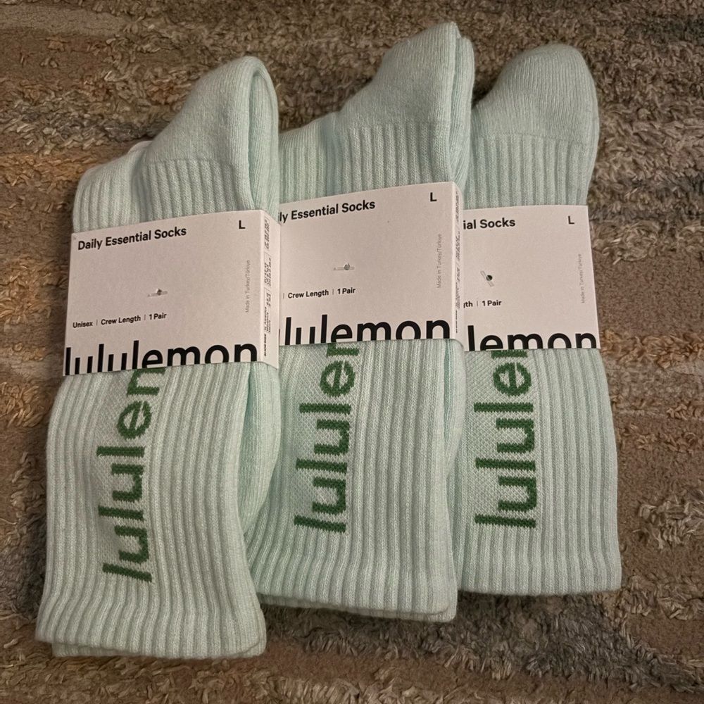 NWT Lululemon Daily Essential Crew Socks
- 3 pack
